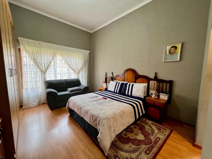 To Let 3 Bedroom Property for Rent in Waterval East North West